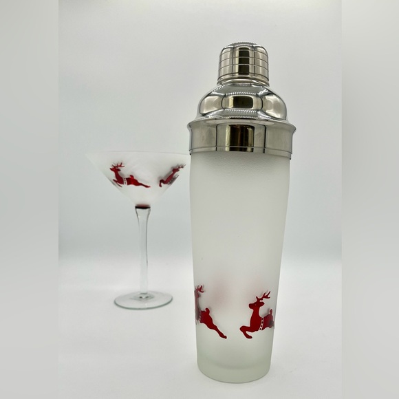 Frosted Red Reindeer Martini Christmas Glass and Shaker Set - Picture 7 of 11